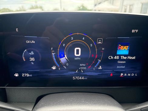 Used 2024 Chevrolet Traverse LT FWD image 18