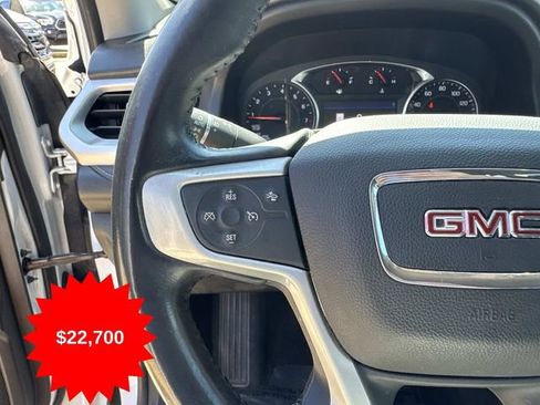 Used 2021 GMC Acadia SLT image 15
