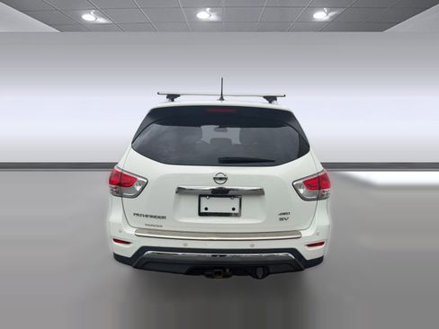 Used 2015 Nissan Pathfinder SV w/ Trailer Tow Package image 8