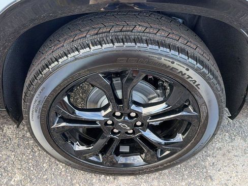 New 2027 Chevrolet Traverse RS w/ LPO, Floor Liner Package FWD image 13