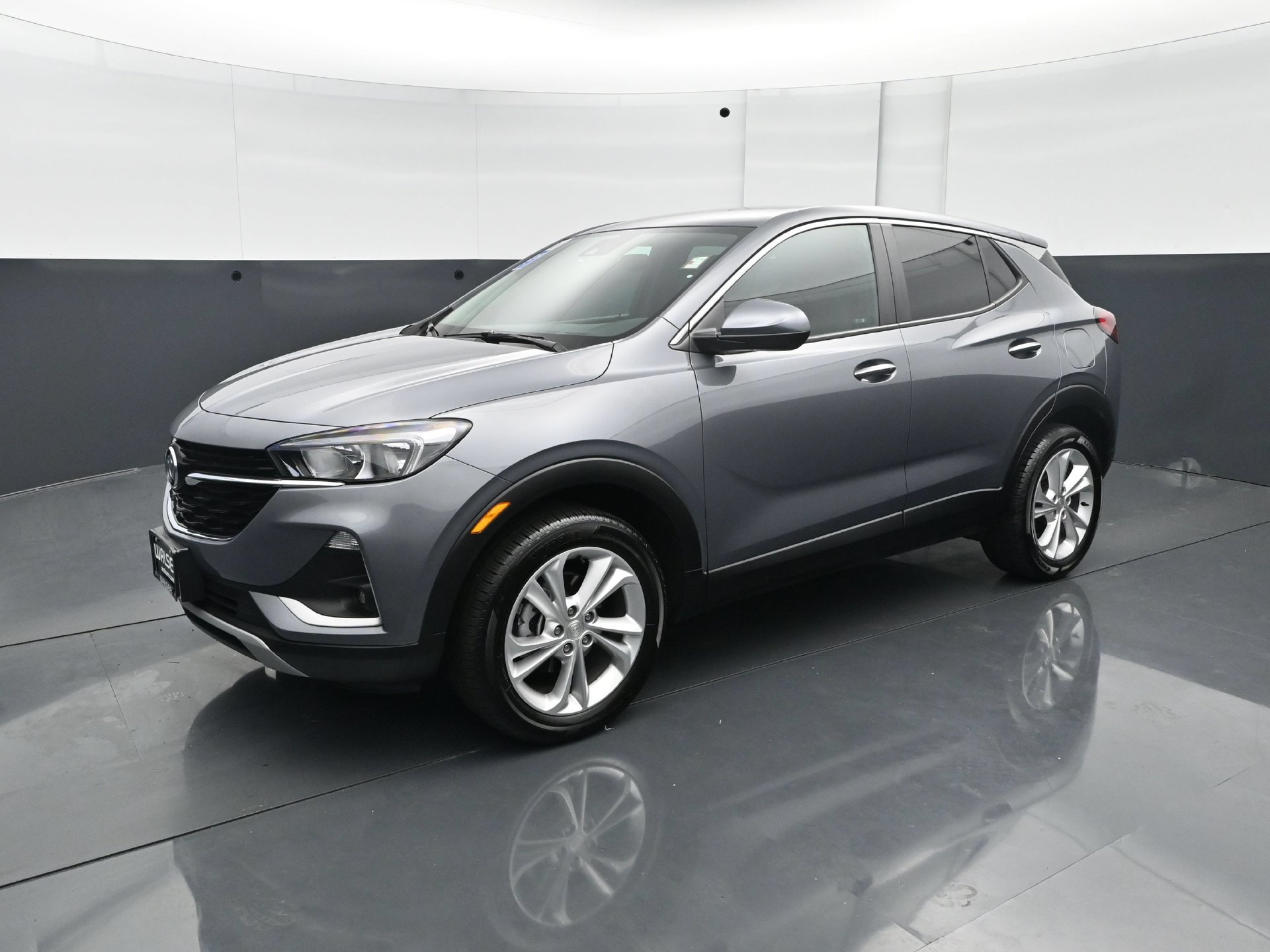 Used 2021 Buick Encore GX Preferred w/ Cold Weather Comfort Package AWD/4WD image 2