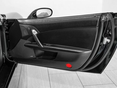 Used 2005 Chevrolet Corvette Convertible w/ Preferred Equipment Group RWD image 35