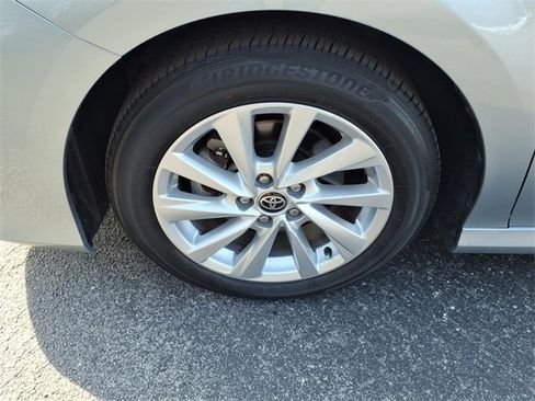 Used 2023 Toyota Camry LE image 4