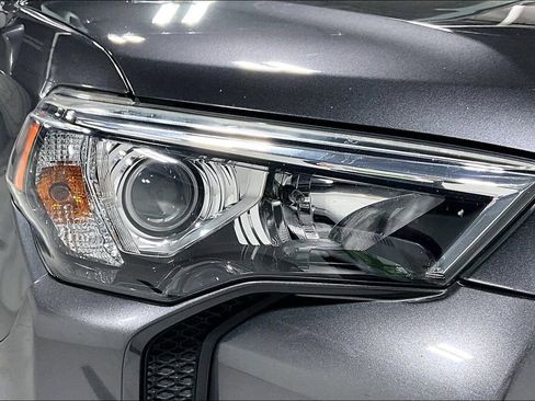 Used 2020 Toyota 4Runner SR5 Premium w/ Moonroof Package image 38