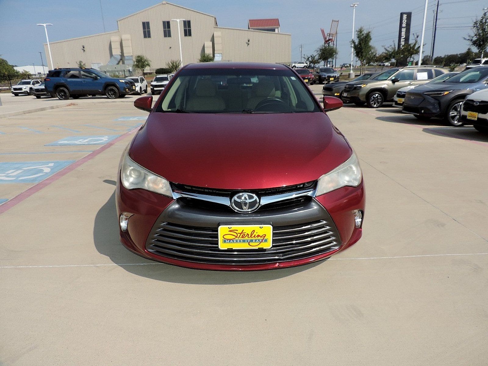 Used 2017 Toyota Camry LE FWD image 2
