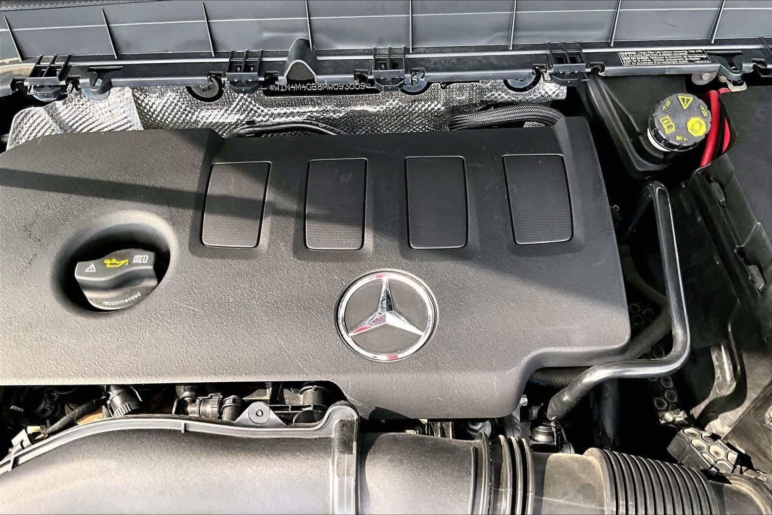 Used 2021 Mercedes-Benz GLB 250 image 33