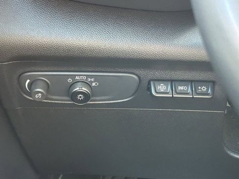 Certified 2022 Buick Envision Essence w/ Technology Package II image 20