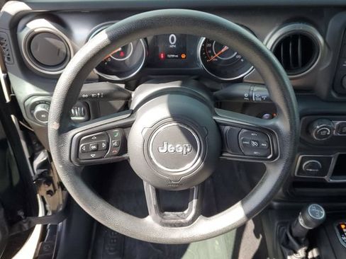 Used 2019 Jeep Wrangler Sport AWD/4WD image 30