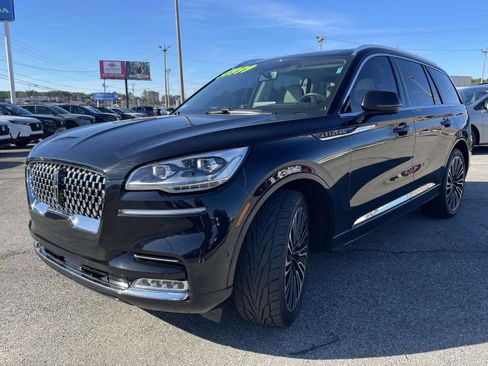 Used 2023 Lincoln Aviator Black Label w/ Dynamic Handling Package image 4