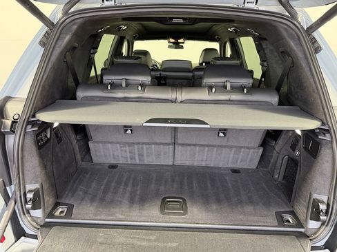 Used 2026 BMW X7 xDrive40i w/ M Sport Package AWD/4WD image 32
