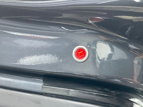 Used 2017 Tesla Model X 75D image 57