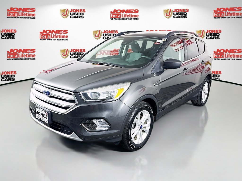 Used 2018 Ford Escape SE w/ Ford Safe & Smart Package FWD image 11