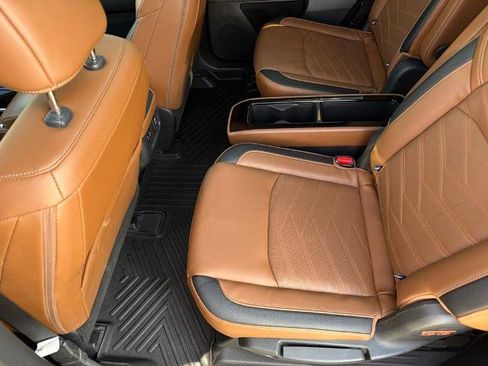 Certified 2023 Nissan Pathfinder Platinum image 12