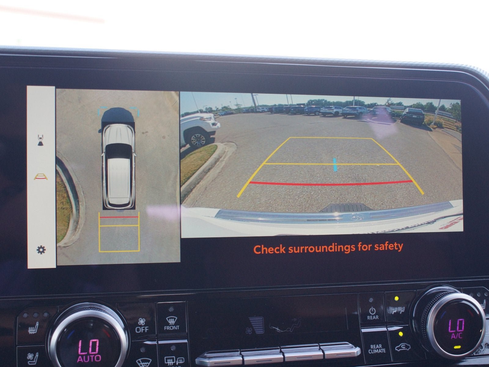 Used 2026 Toyota Highlander Platinum AWD/4WD image 4