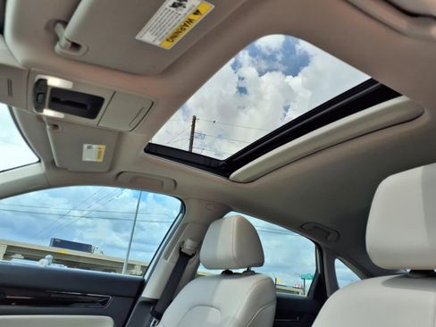 Used 2023 Honda Civic Touring image 10