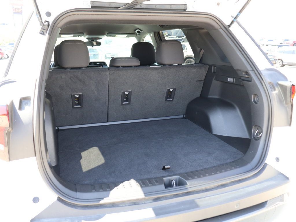 Used 2026 GMC Terrain Elevation AWD/4WD image 14