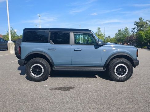 Certified 2025 Ford Bronco Outer Banks w/ Sasquatch Package AWD/4WD image 3