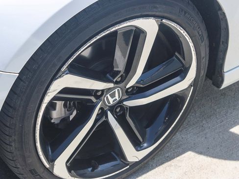 Used 2018 Honda Accord Sport image 8
