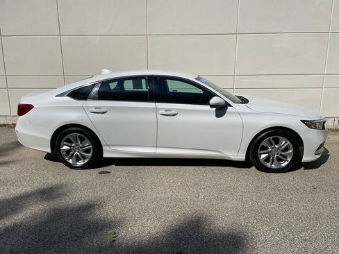 Certified 2019 Honda Accord LX image 5