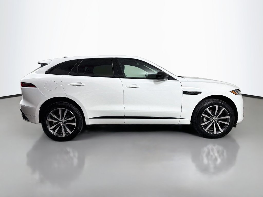 Used 2025 Jaguar F-PACE R-Dynamic S AWD/4WD image 4