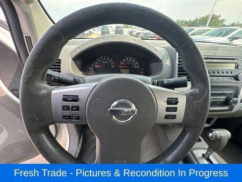 Used 2014 Nissan Frontier S RWD image 11