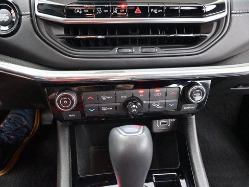 Used 2023 Jeep Compass High Altitude AWD/4WD image 22