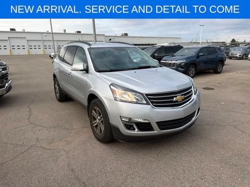 Used 2017 Chevrolet Traverse LT FWD image 6