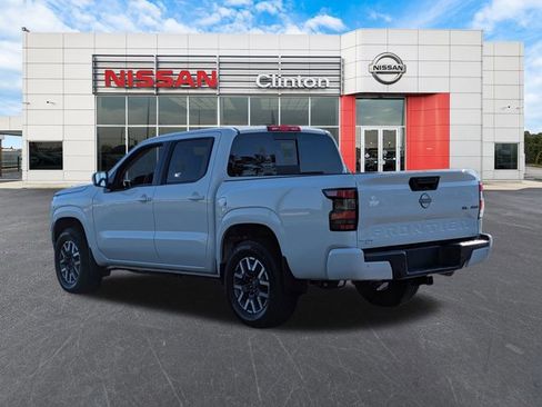 Certified 2024 Nissan Frontier SL w/ Technology Package image 5