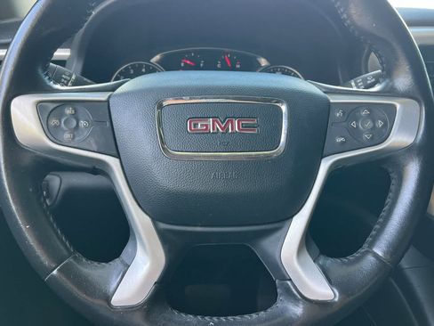 Used 2020 GMC Acadia SLE FWD image 26