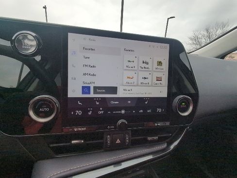 Used 2025 Lexus NX 350 AWD image 13