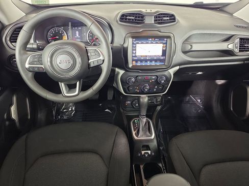 Used 2023 Jeep Renegade Latitude AWD/4WD image 28