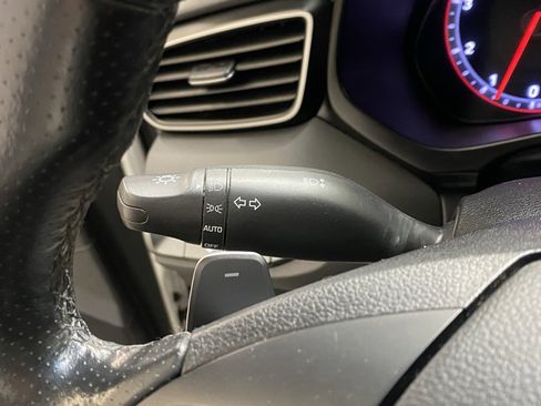 Used 2019 Hyundai Veloster Turbo image 24