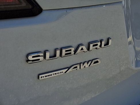 Used 2024 Subaru Outback Premium AWD/4WD image 31