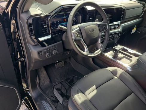 New 2026 Chevrolet Silverado 1500 RST AWD/4WD image 18