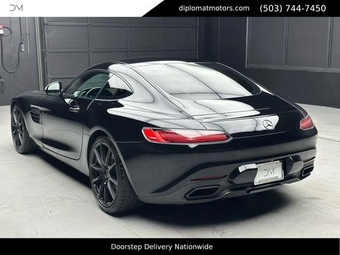 Used 2016 Mercedes-Benz AMG GT S image 5