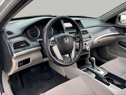 Used 2011 Honda Accord LX image 16