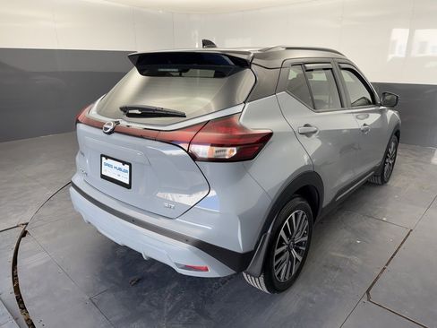 Used 2024 Nissan Kicks SR w/ SR Premium Package image 12