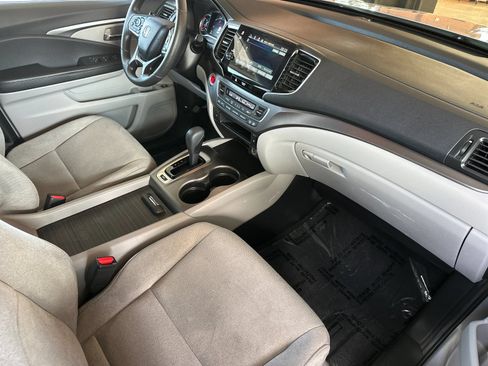 Used 2019 Honda Pilot EX image 22