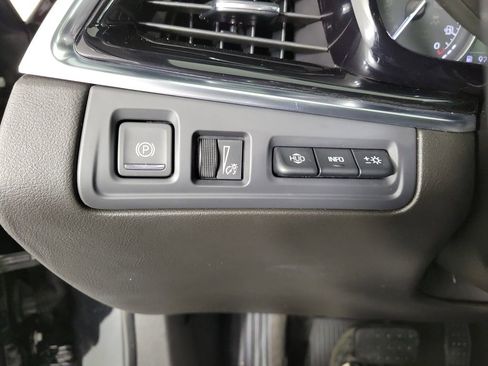 Certified 2024 Cadillac XT6 Premium Luxury w/ Technology Package FWD image 31