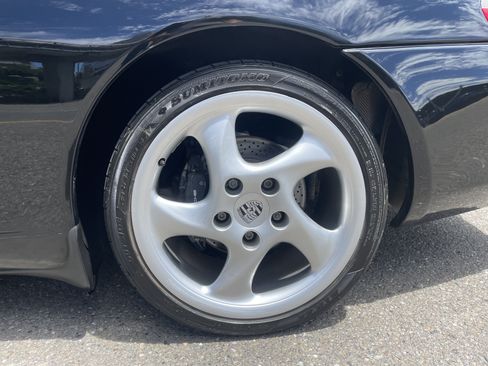 Used 2002 Porsche 911 Carrera RWD image 17