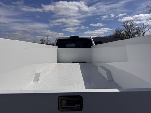 Used 2024 RAM 5500 Tradesman RWD image 23