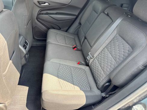 Used 2019 Chevrolet Equinox LT w/ Driver Convenience Package AWD/4WD image 18