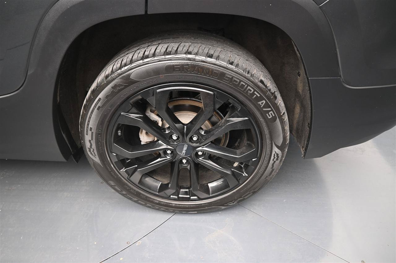 Used 2020 GMC Terrain SLT w/ Preferred Package FWD image 18