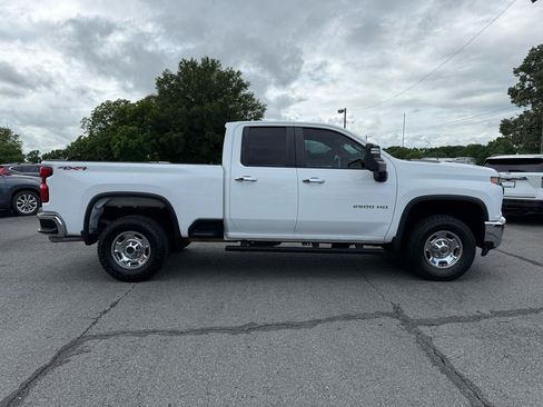 Used 2021 Chevrolet Silverado 2500 W/T w/ WT Convenience Package AWD/4WD image 8