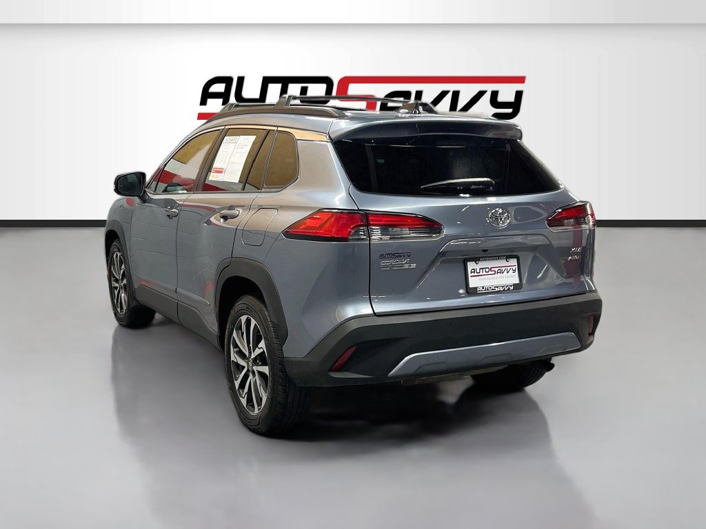 Used 2025 Toyota Corolla Cross XLE w/ Convenience Package AWD/4WD image 5