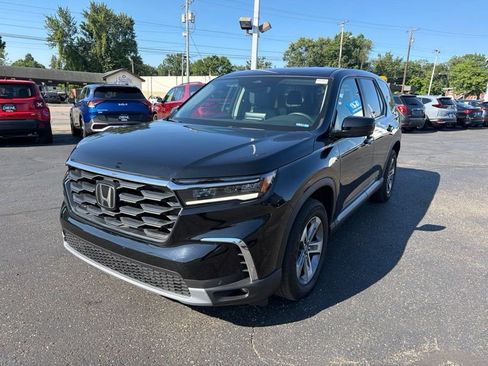 Used 2024 Honda Pilot EX-L image 3