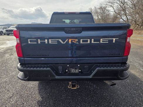 Used 2020 Chevrolet Silverado 2500 Custom w/ Custom Convenience Package image 12
