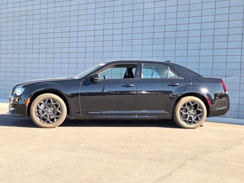 Used 2023 Chrysler 300 Touring L w/ Popular Equipment Group AWD/4WD image 2