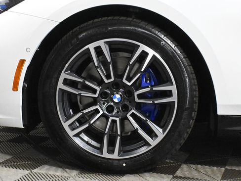 Used 2026 BMW 530i xDrive w/ M Sport Package image 12