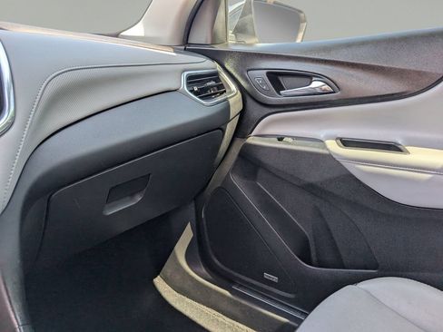 Used 2019 Chevrolet Equinox Premier FWD image 29